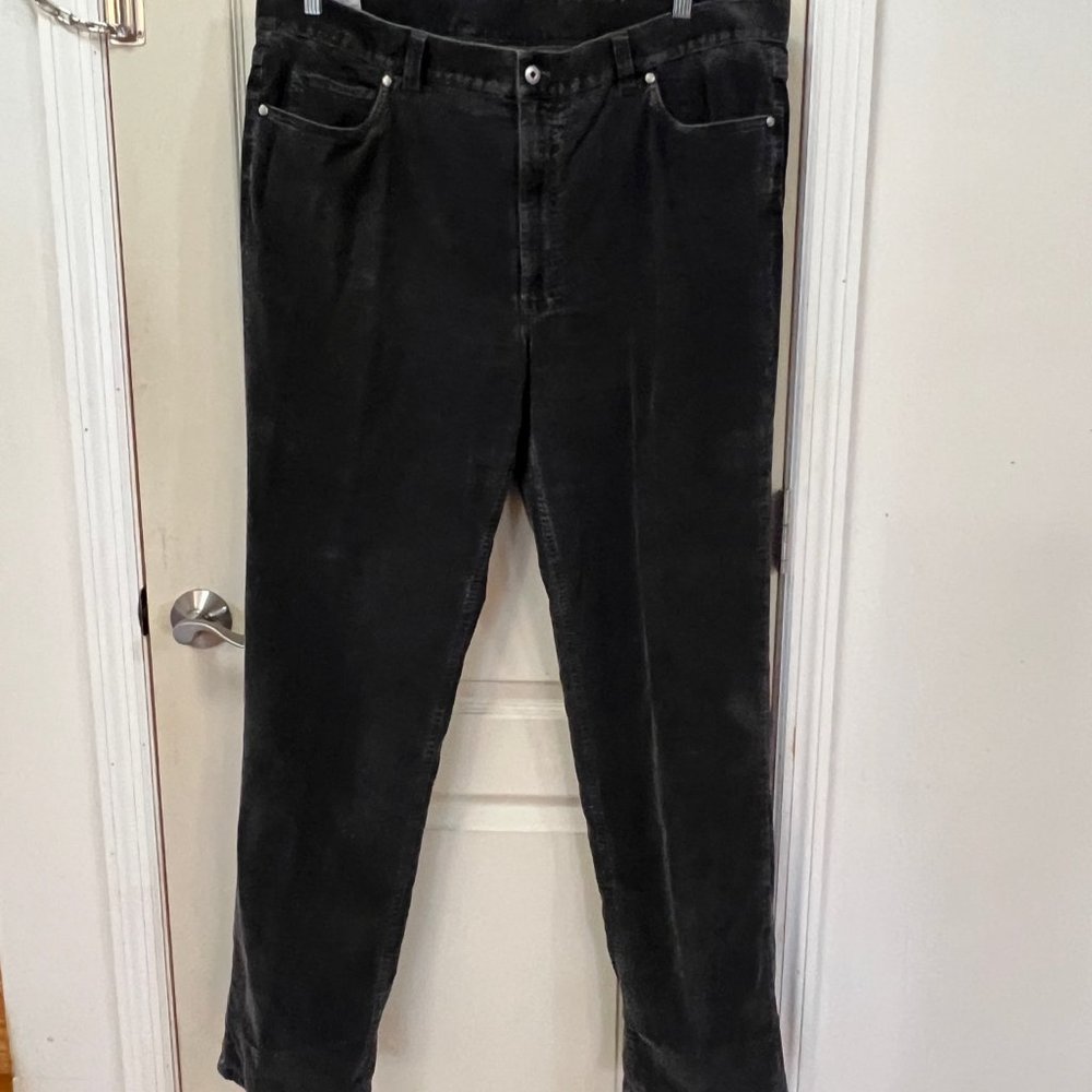 Bullock & Jones Men's Size 40/34 98% Cotton/2% Lycra Corduroy Pants. Grey.